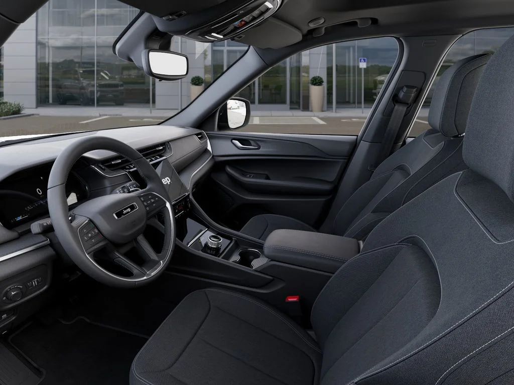 2025 Jeep Grand Cherokee Laredo - Photo 23