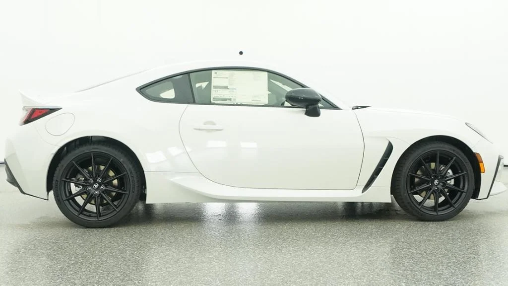 New 2026 Halo Toyota GR86 Premium image 2