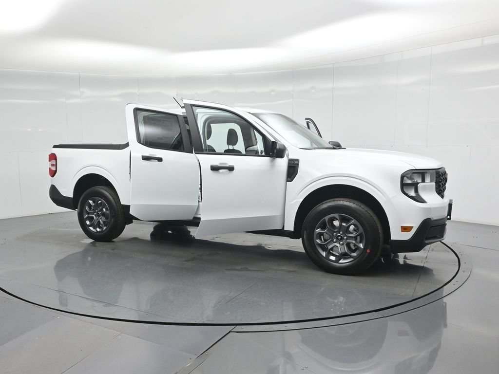 New 2026 Oxford White Ford XLT image 31