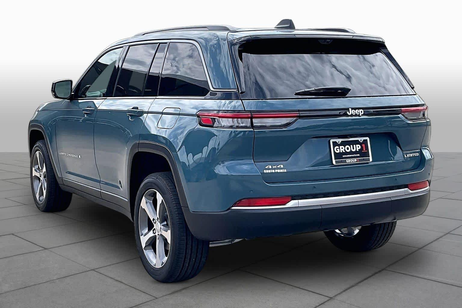 New 2026 Steel Blue Exterior Paint Jeep Limited image 12