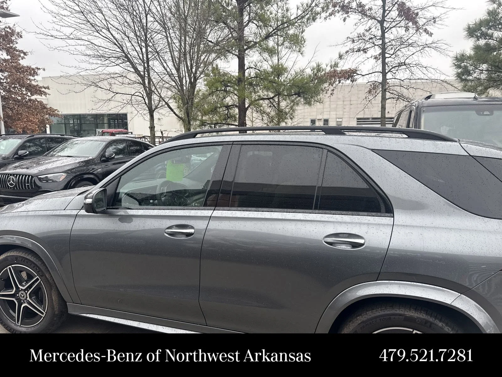 Used 2025  Mercedes-Benz  image 8