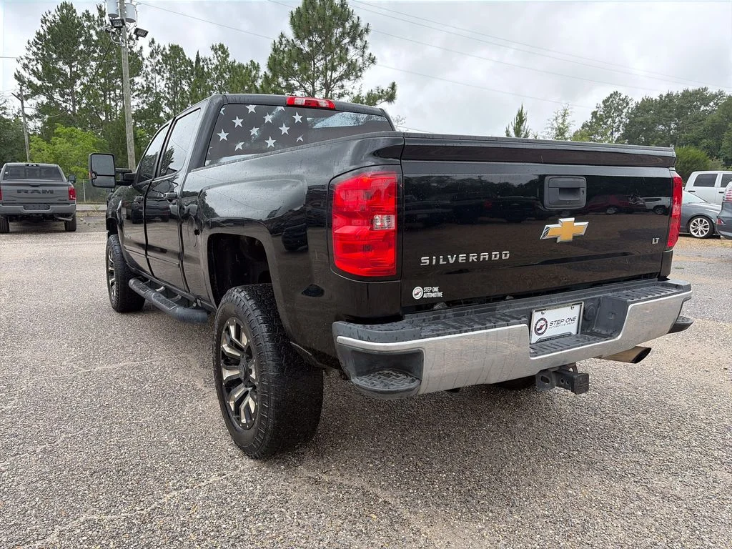 Used 2017 Black Chevrolet LT image 4