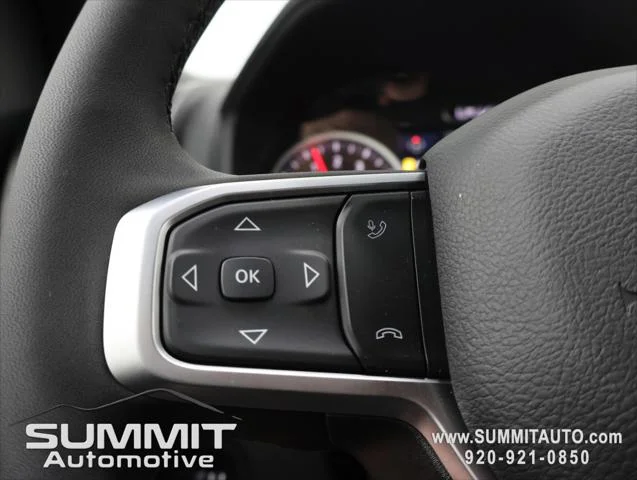 New 2026 Diamond Black Crystal Pearl-Coat Exterior Paint RAM BIG HORN image 15