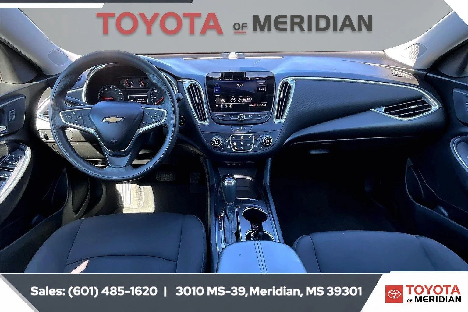 Used 2020 Silver Ice Metallic Chevrolet LT image 13