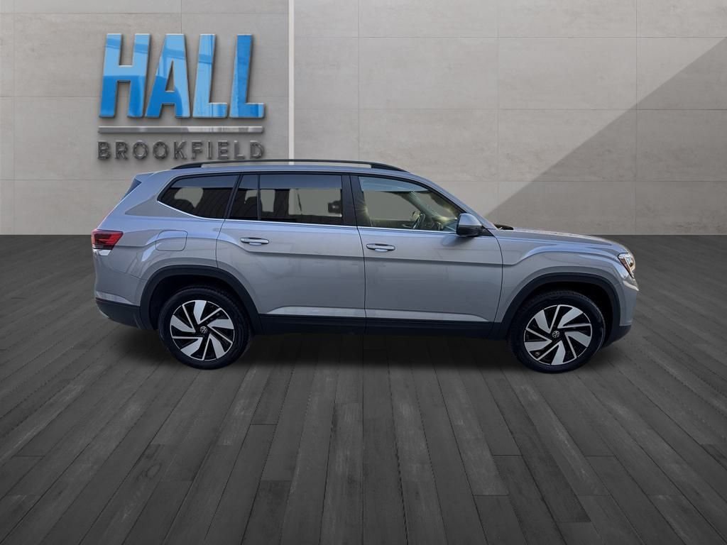 2025 Volkswagen Atlas SE Technology photo 2