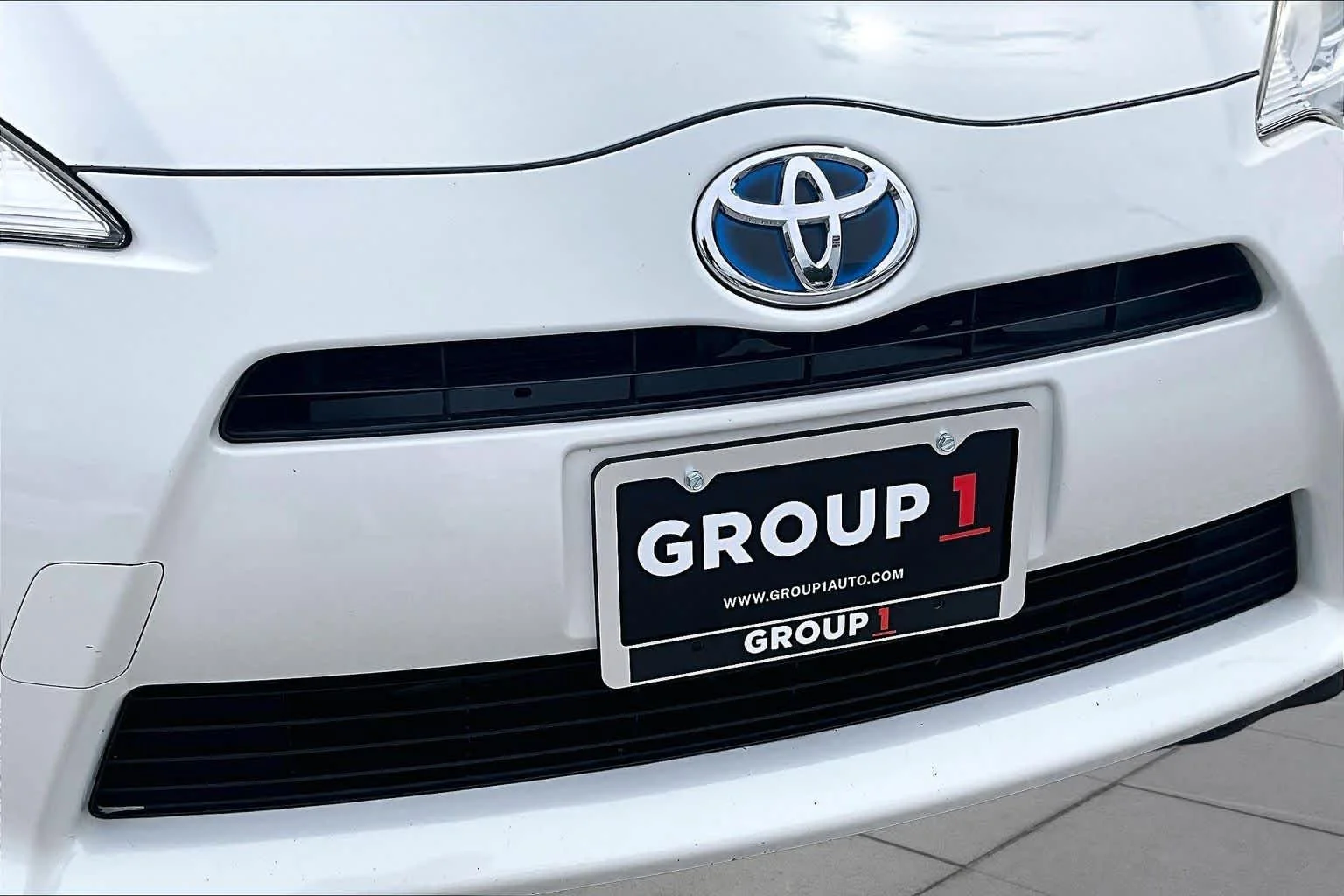 Used 2012 Moonglow Toyota Three image 29