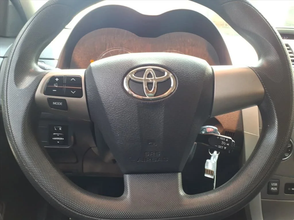 Used 2013 Red Toyota S image 9