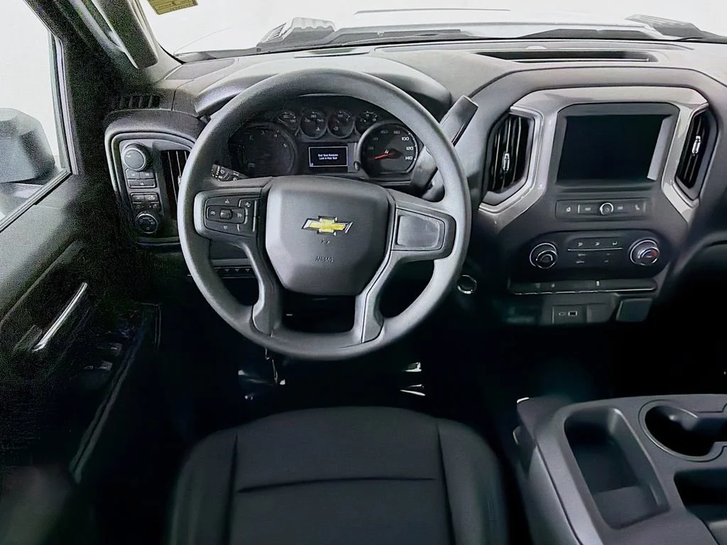 New 2026 Summit White Chevrolet Work Truck image 21