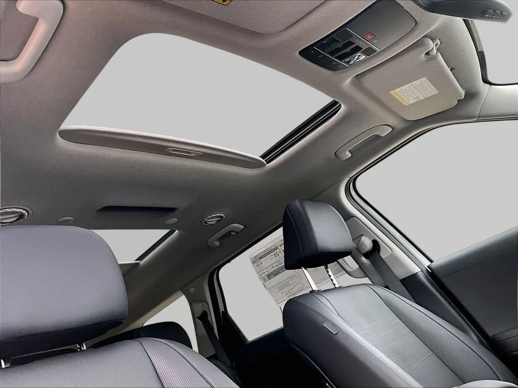 New 2026 White Hyundai Limited image 29