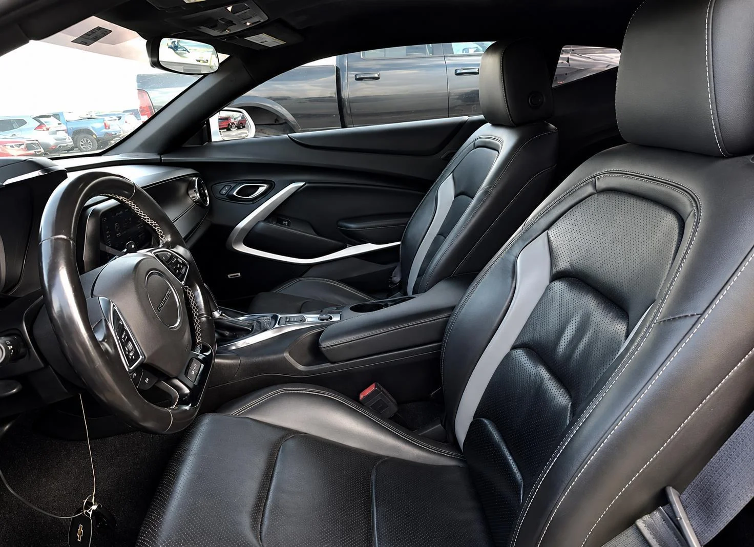 Used 2017 SUMMIT WHITE CHEVROLET 2LT image 8