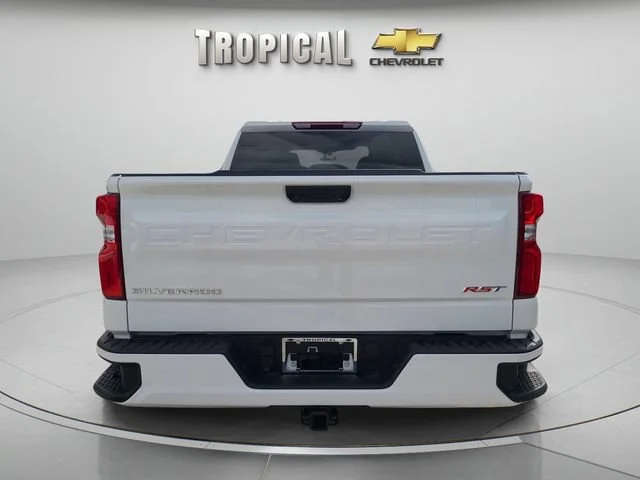 New 2026 Summit White Chevrolet RST image 4