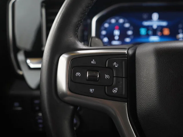 Used 2024 Summit White Chevrolet RST image 23