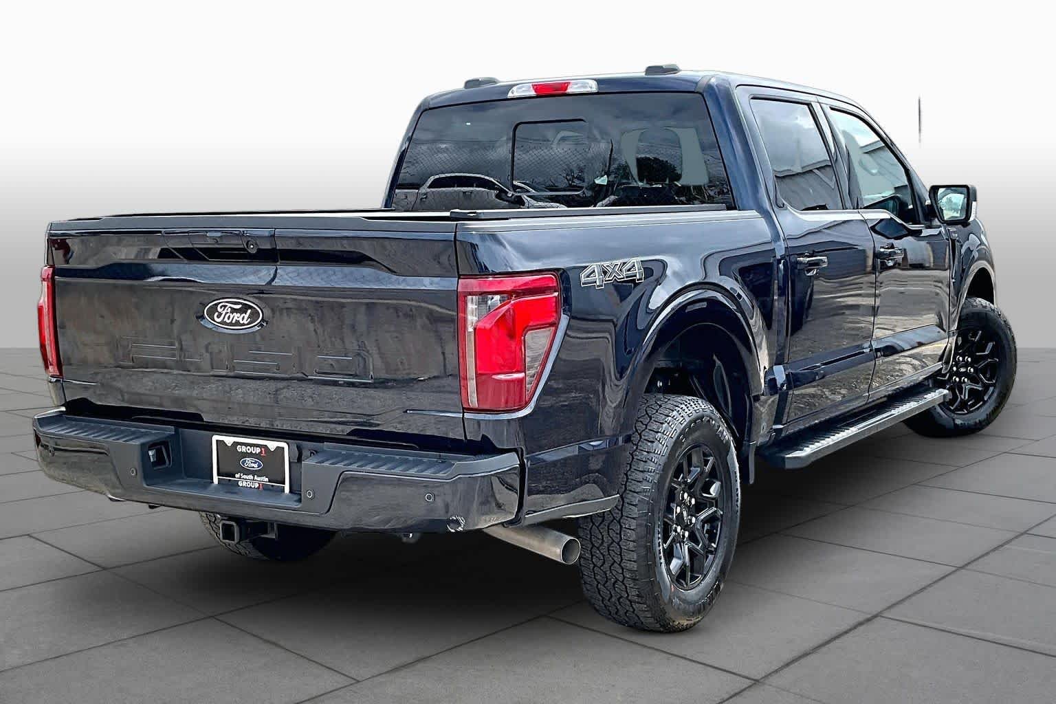 Used 2025 Antimatter Blue Metallic Ford XLT image 7