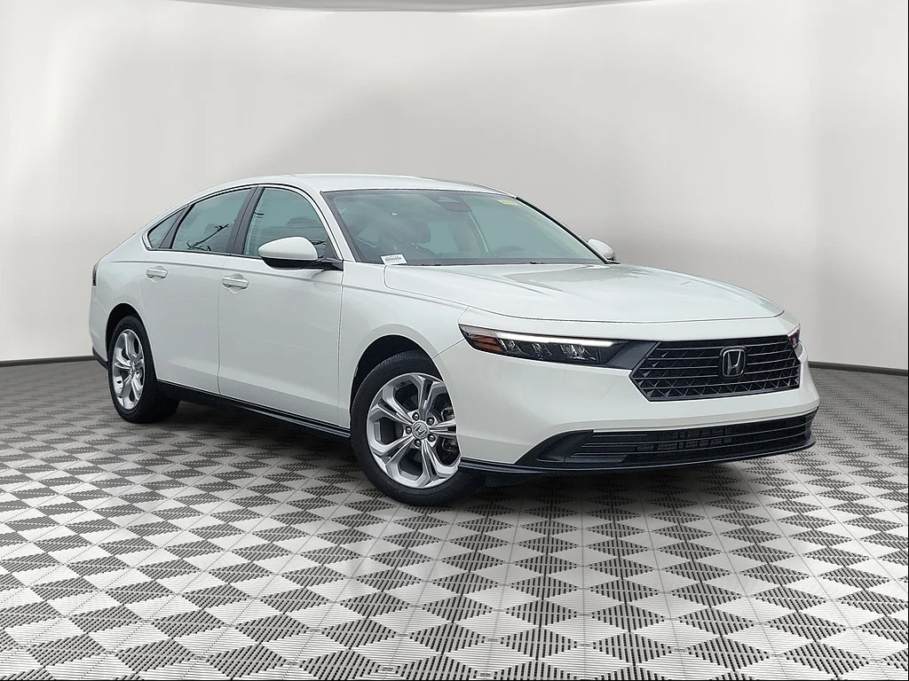 Certified Used 2023 WHITE Honda LX image 1