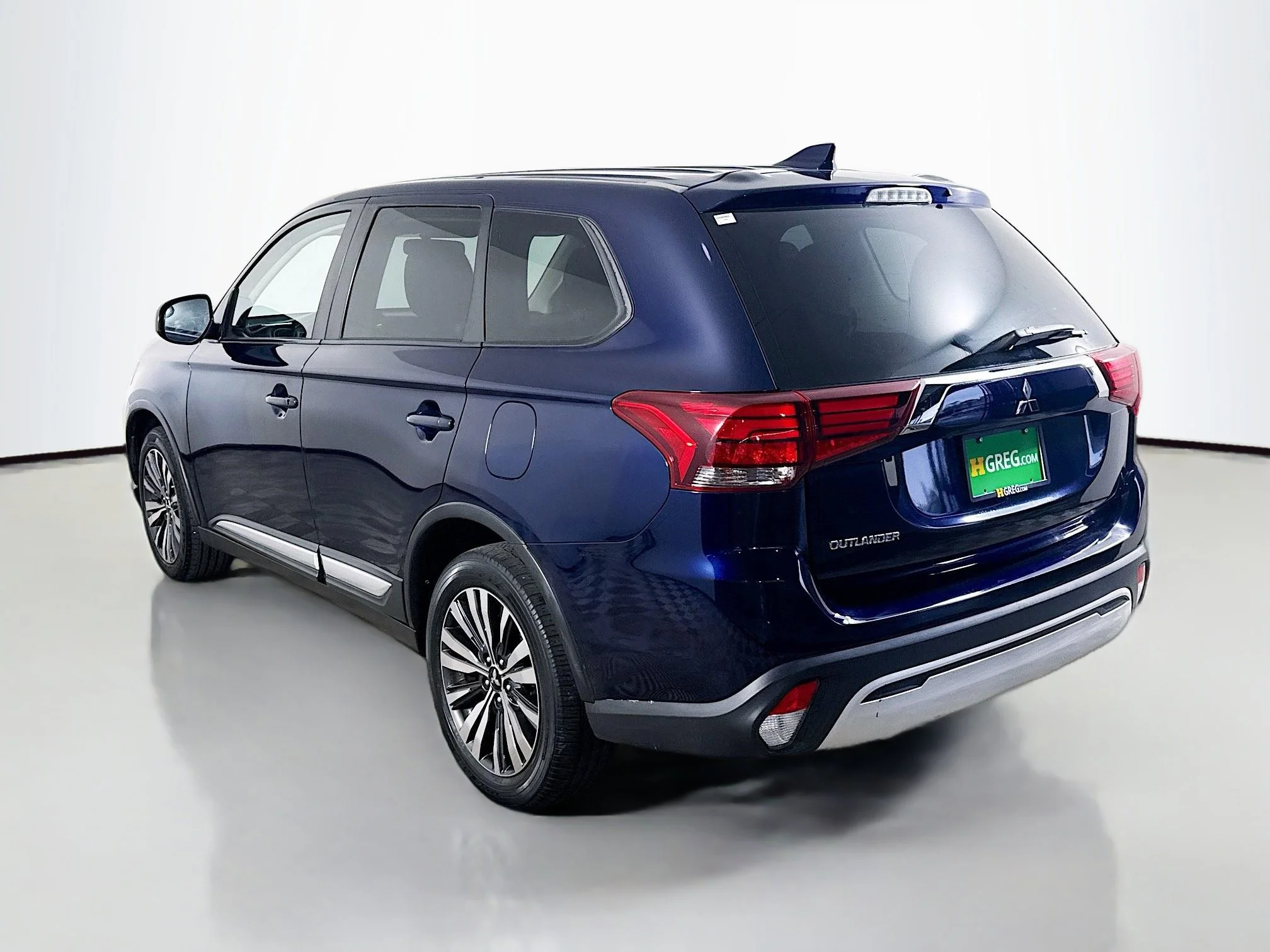 Used 2020 Cosmic Blue Metallic Mitsubishi ES image 5