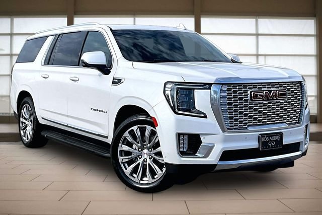 Used 2023 White GMC Denali image 12