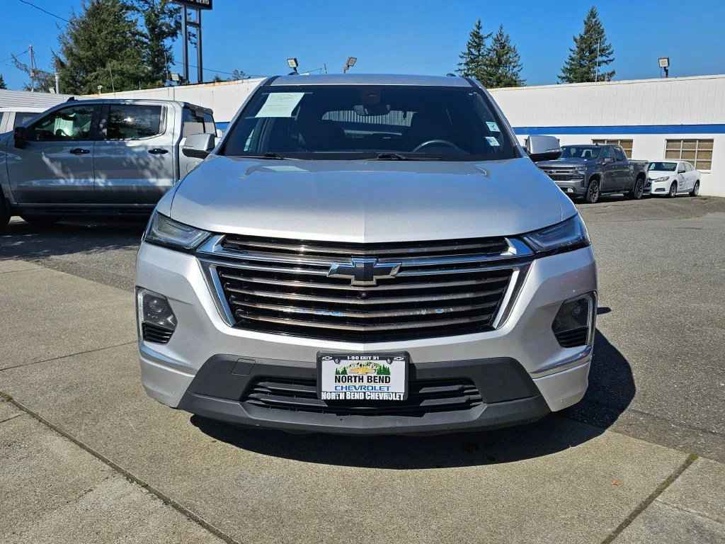 Used 2022 Chevrolet Traverse High Country with VIN 1GNEVNKW8NJ156107 for sale in North Bend, WA
