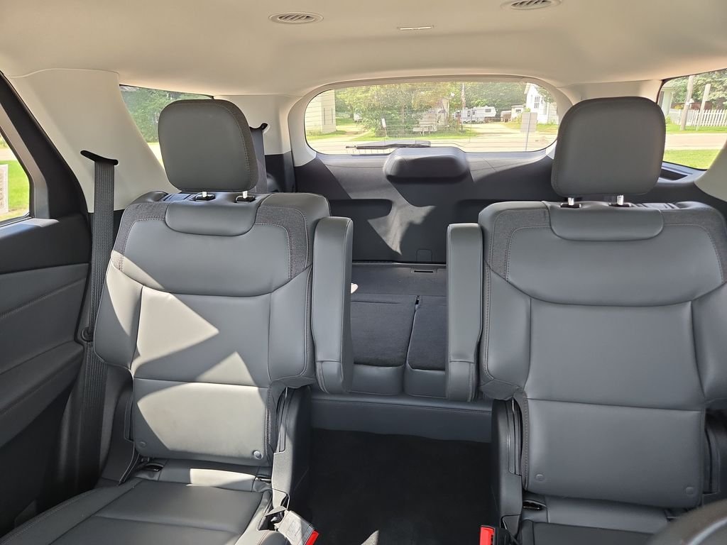 2026 Ford Explorer Active - Photo 19