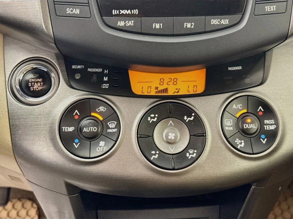 Used 2009 Sandy Beach Metallic Toyota Limited image 17