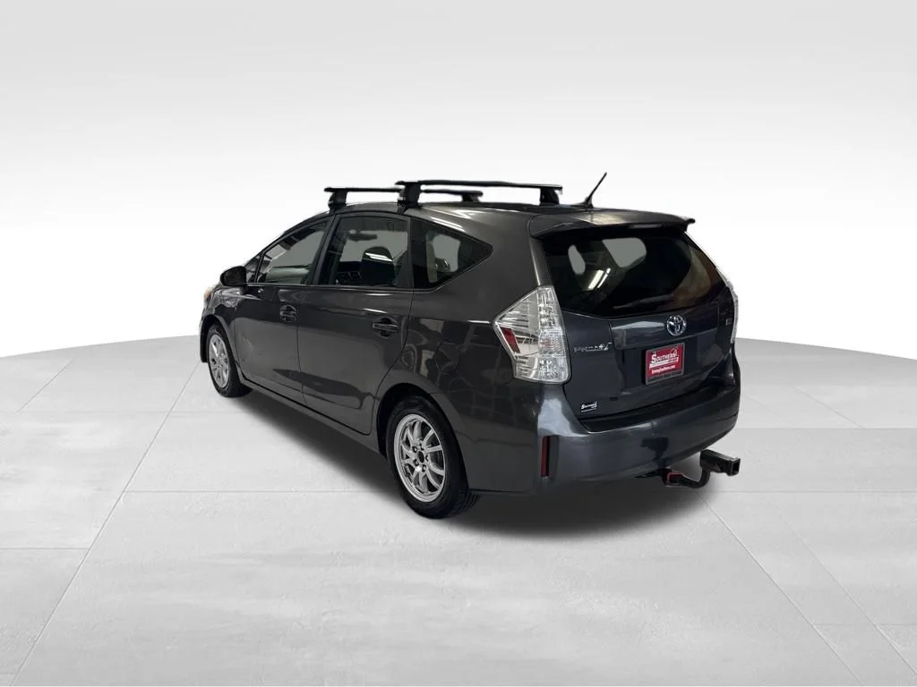 Used 2014 Gray Toyota Three image 3
