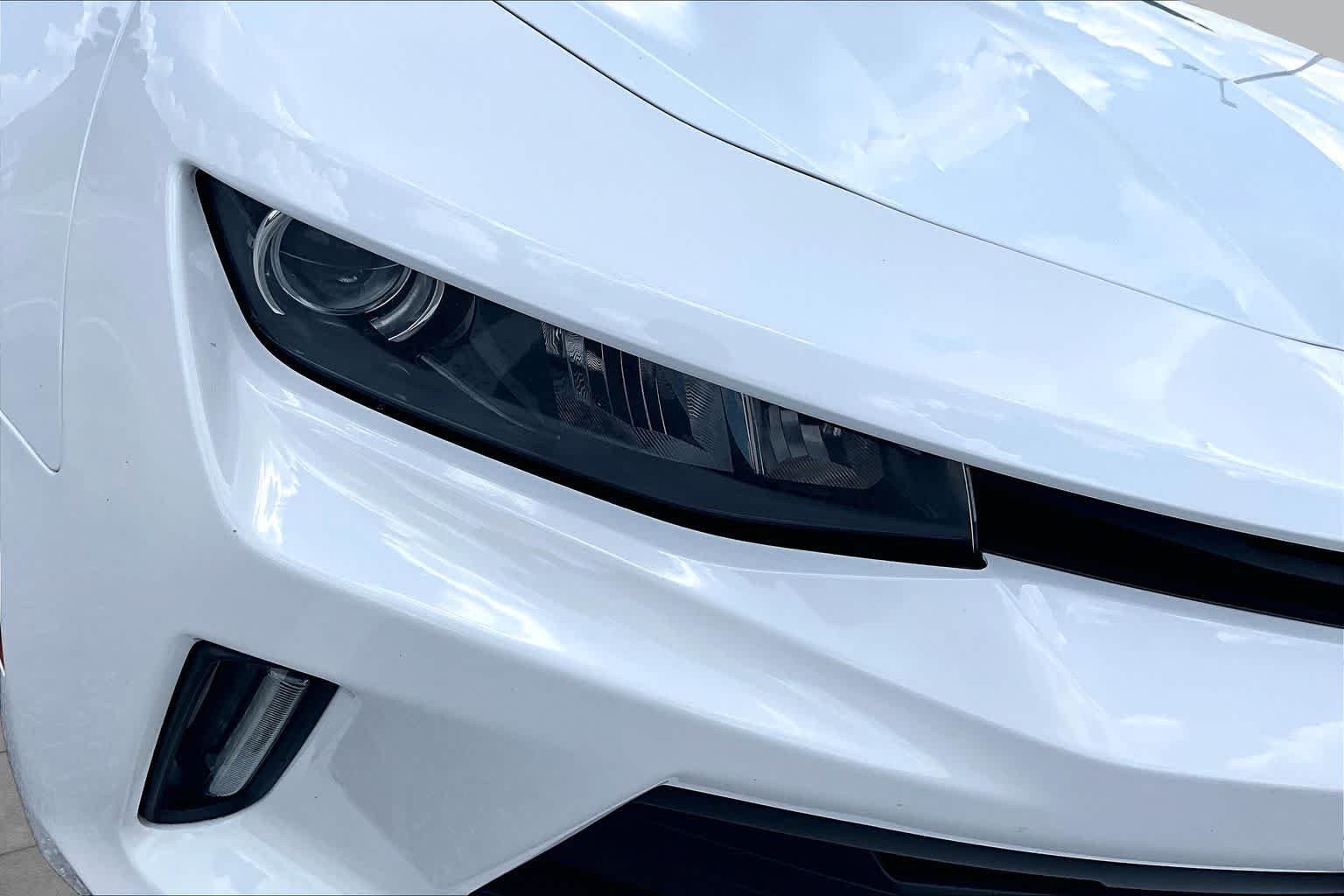 Used 2016 Summit White Chevrolet 1LT image 28