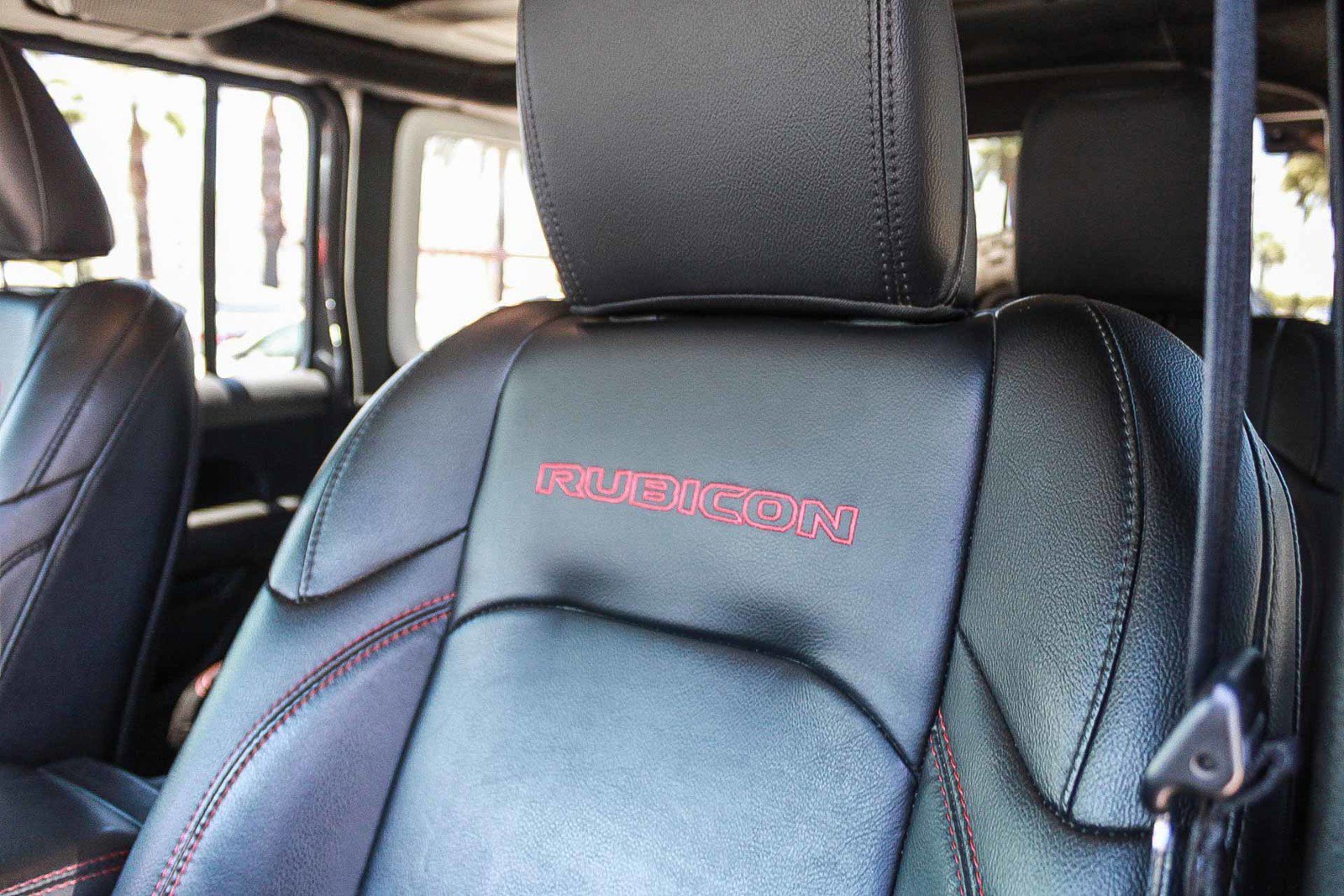 Used 2021 Granite Crystal Metallic Clearcoat Jeep Unlimited Rubicon image 25