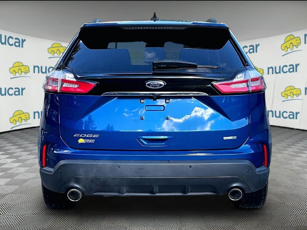 Used 2020 Blue Metallic Ford SE image 5