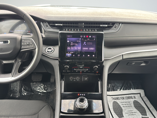 Used 2025 White Jeep Laredo image 20