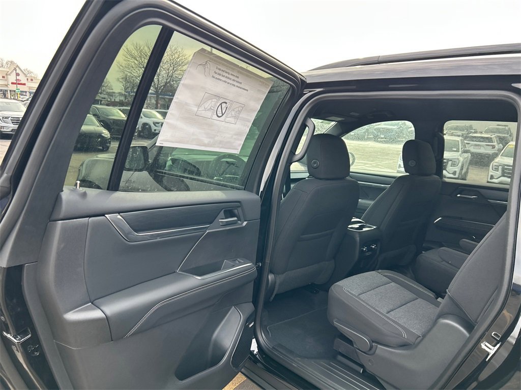 2026 GMC ACADIA - Image 30