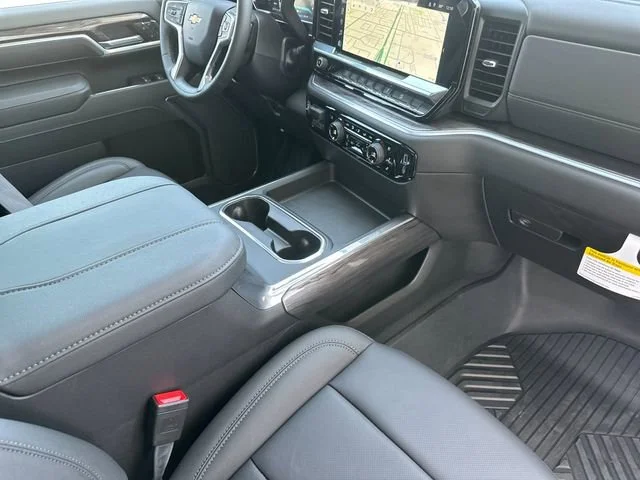 2026 Chevrolet Silverado 2500 HD LTZ - Photo 15