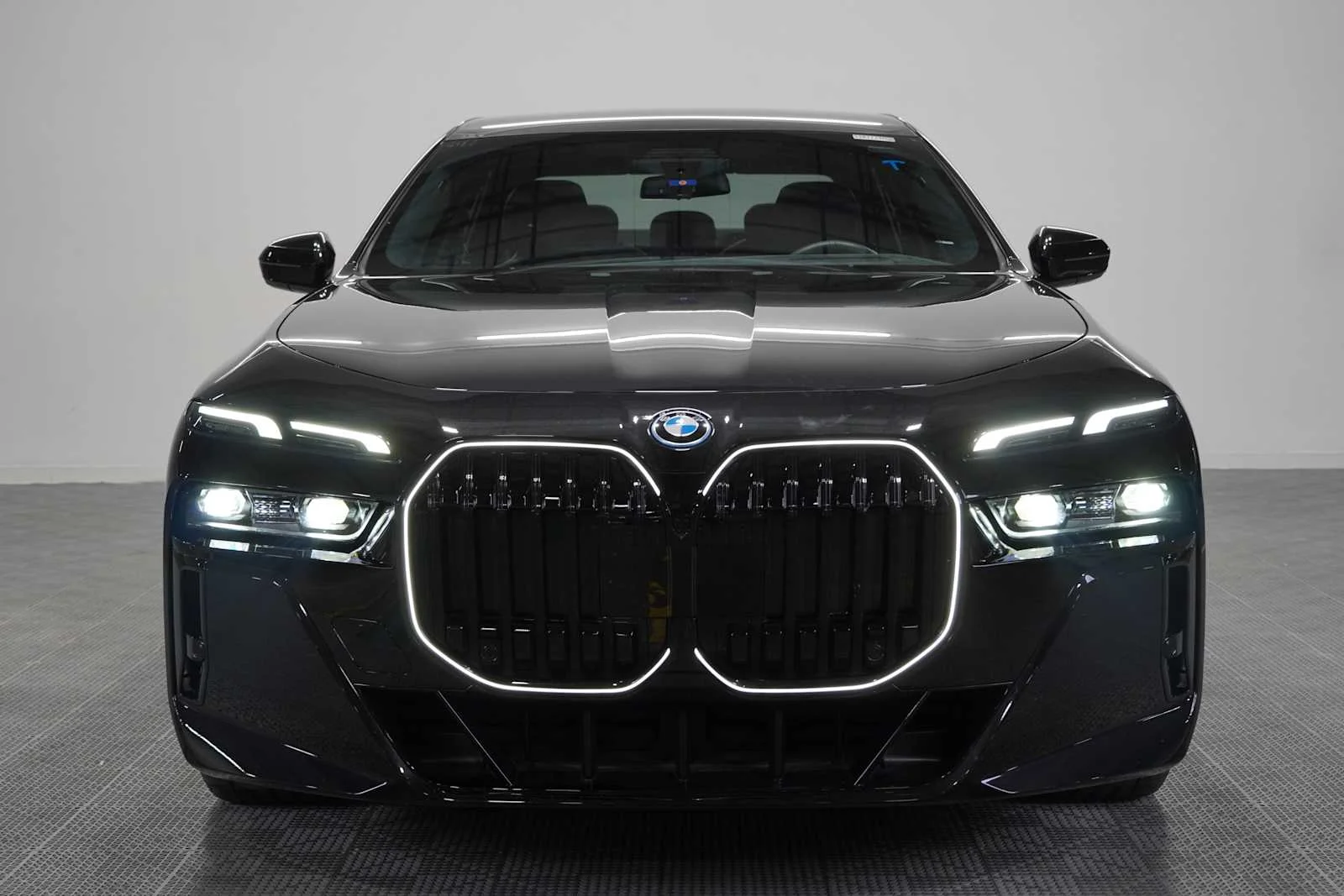 Used 2025 BMW i7 60 with VIN WBY53EJ02SCV04106 for sale in Grapevine, TX