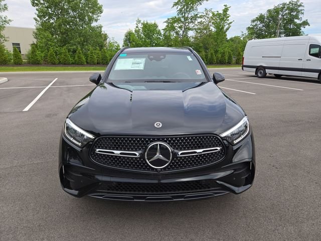New 2026 Black Mercedes-Benz GLC300 image 8