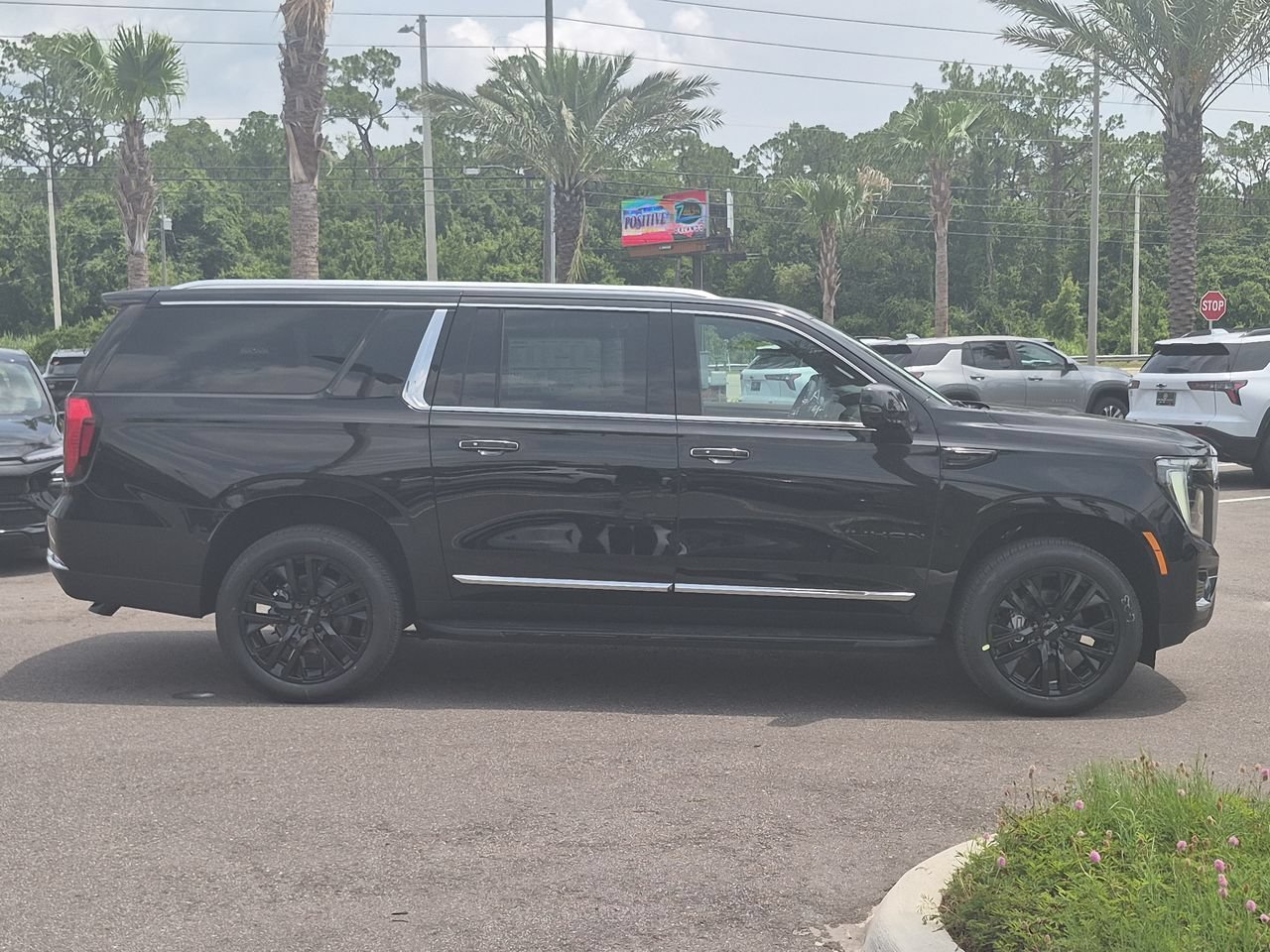 2026 GMC Yukon XL Elevation - Photo 9