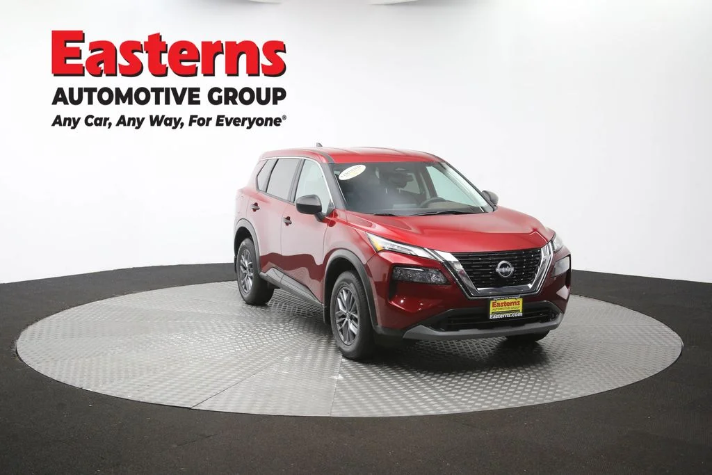 Used 2023 Red Nissan S image 52