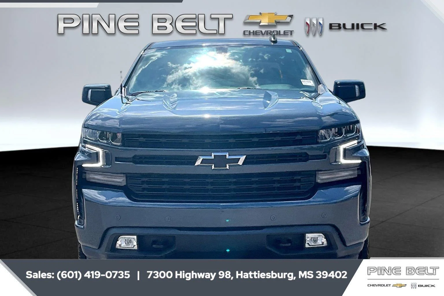 Used 2022 Shadow Gray Metallic Chevrolet RST image 3
