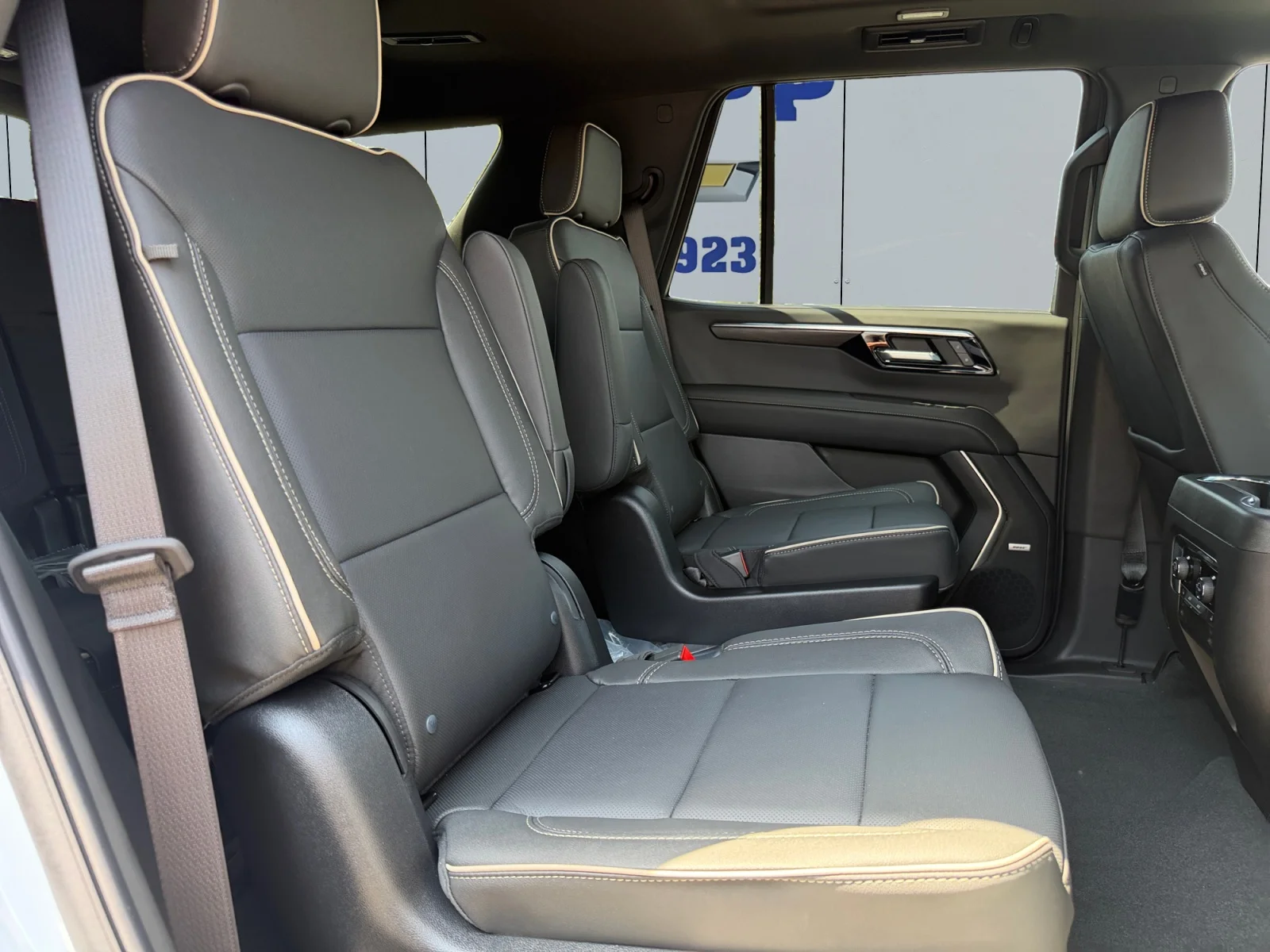 New 2026 Polar White Tricoat Chevrolet Premier image 18