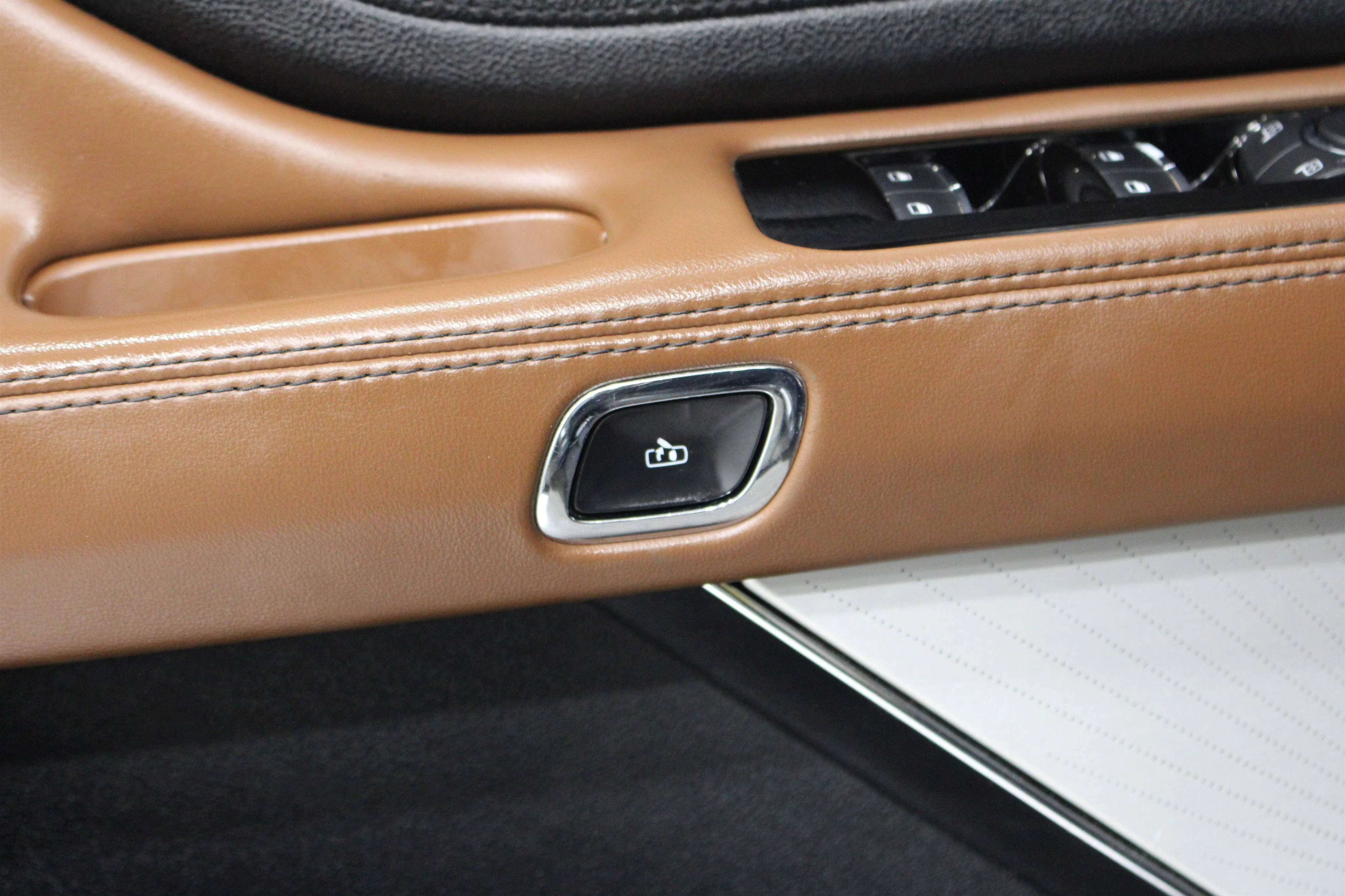 2020 Lincoln Aviator Reserve - Photo 8