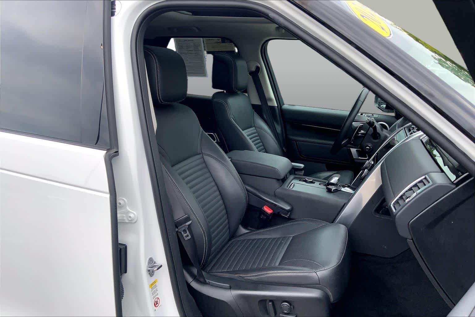 Used 2024 Fuji White Land Rover S image 8