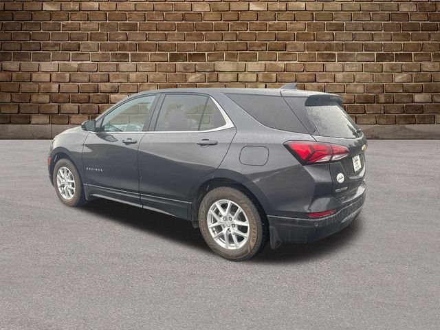 2022 Chevrolet Equinox LT photo 3