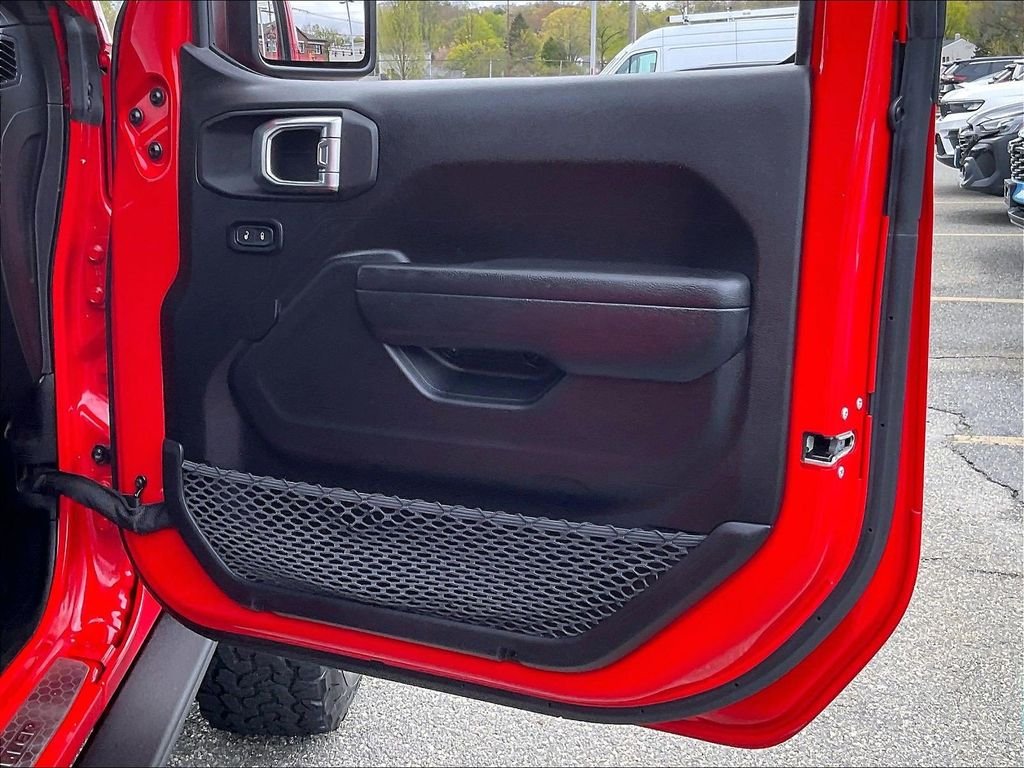 Used 2023 Red Jeep Rubicon image 12