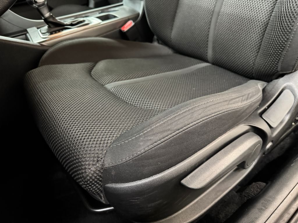 Used 2020 Purple Kia LX image 15