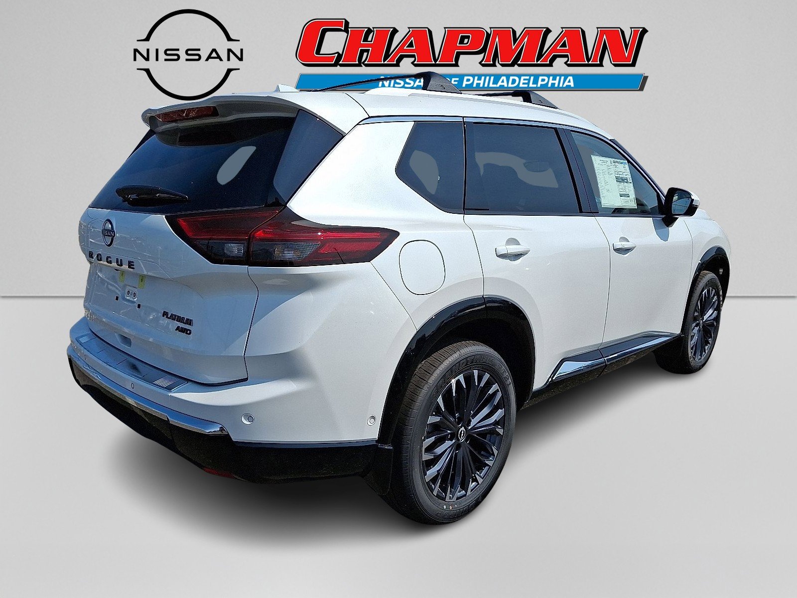 2026 Nissan Rogue Platinum photo 3