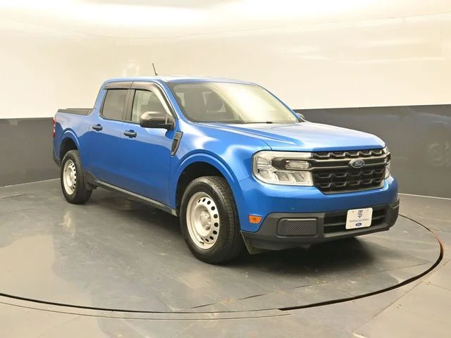 Certified Used 2022 Blue Metallic Ford XL image 2