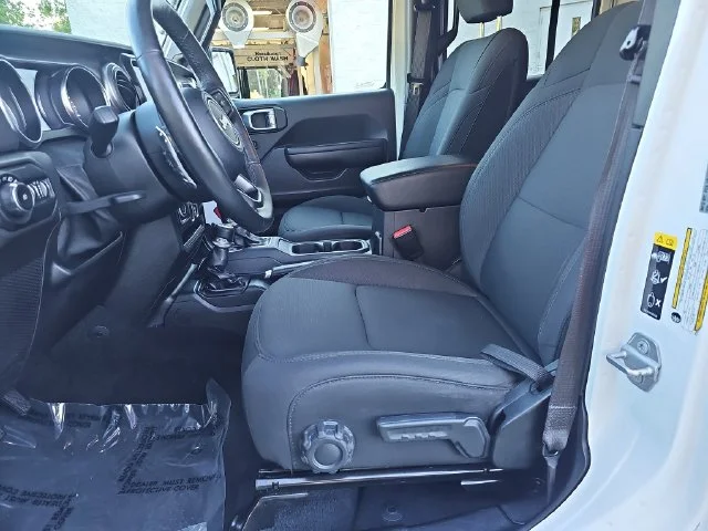 Used 2021 White Jeep Unlimited Willys image 14