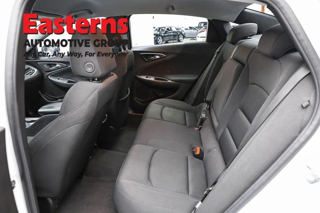 Used 2024 White Chevrolet LT image 21