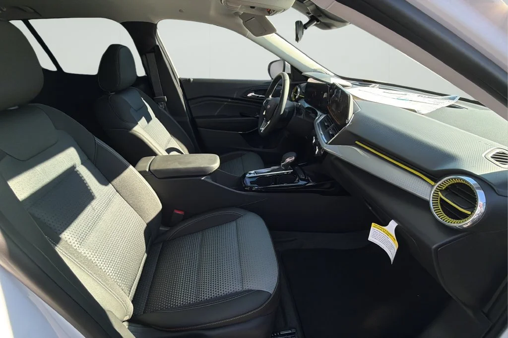 New 2026 Summit White Chevrolet LT image 14