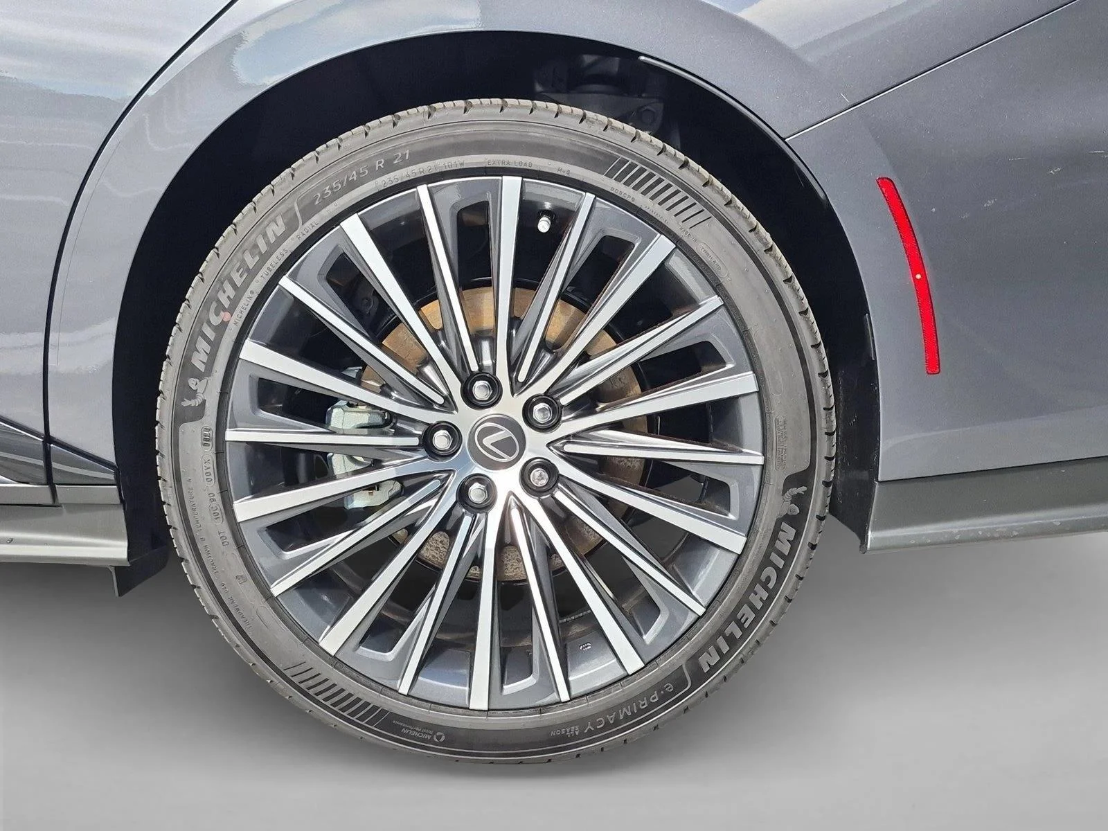 New 2026 Cloudburst Gray Lexus ES 350e LUXURY image 10