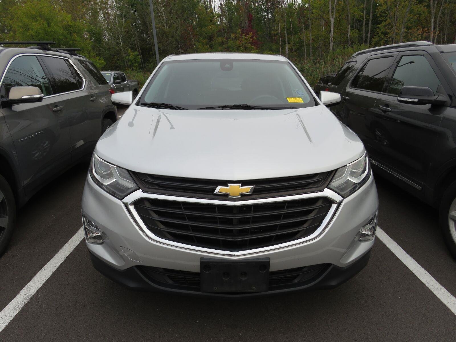 Used 2020 Silver Ice Metallic Chevrolet LT image 4