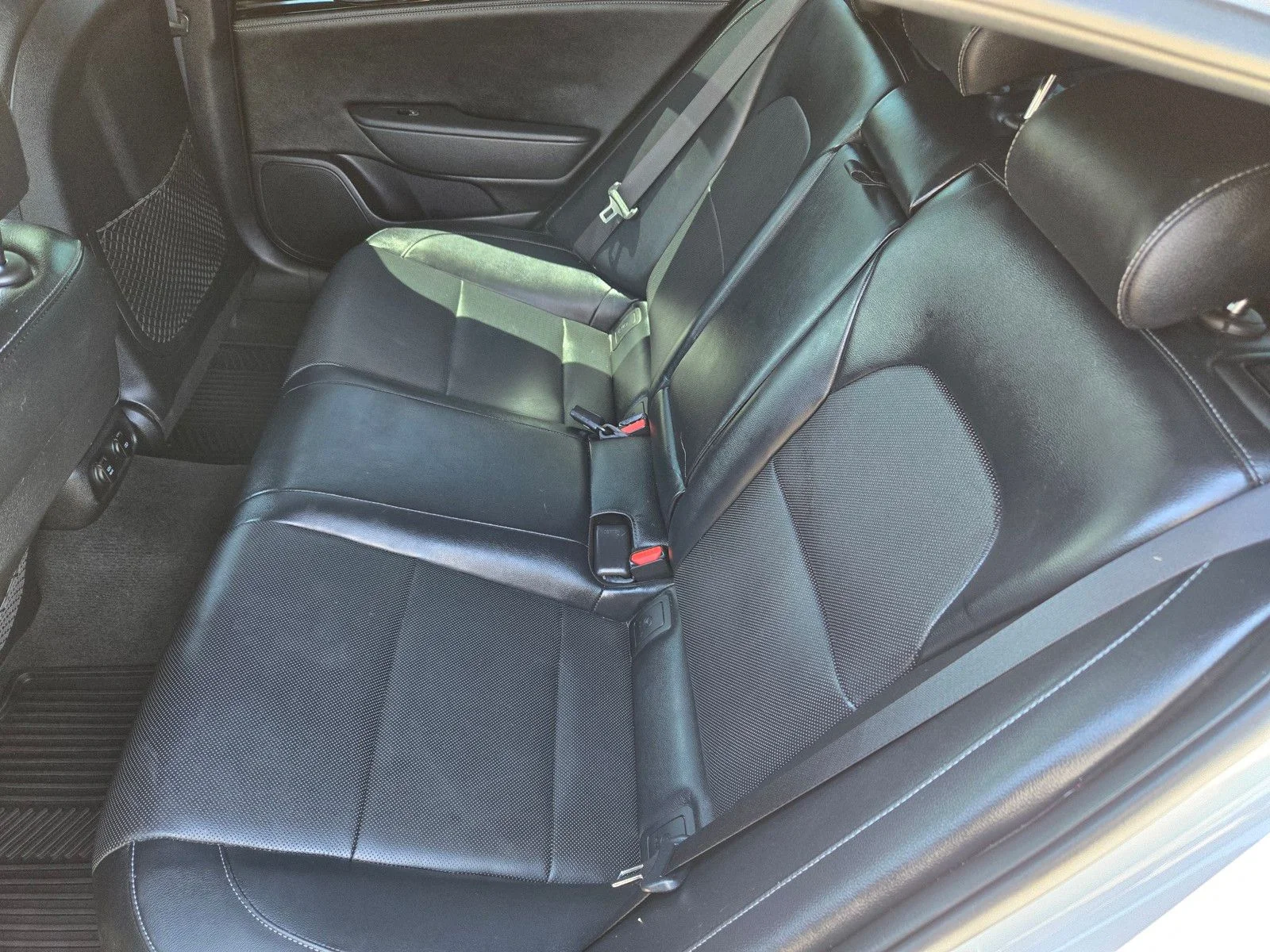 Used 2022 Ceramic Silver Kia GT-Line image 13