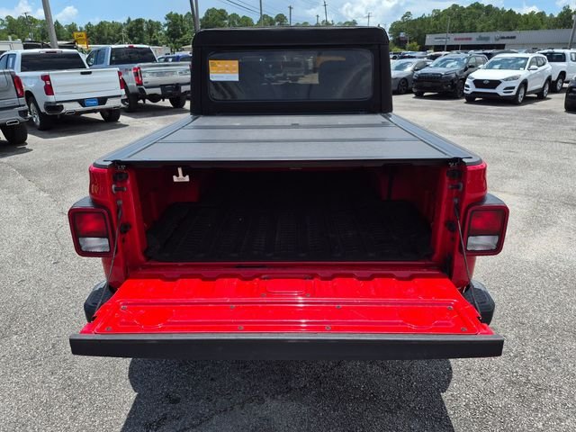 Certified Used 2022 Red Jeep Mojave image 31